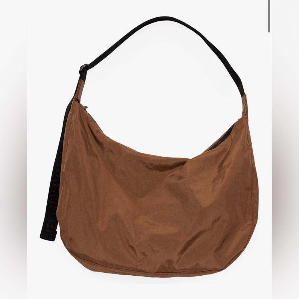🌟NWT BAGGU Large Crescent Bag in Brown